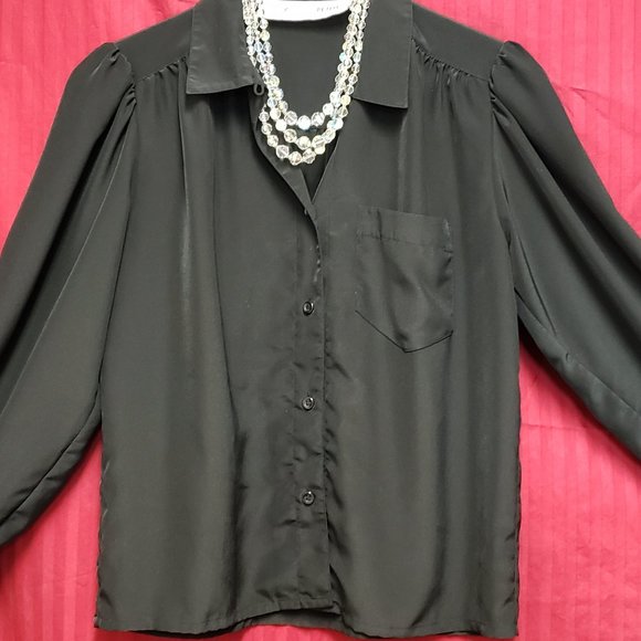 🍁Spring/Summer Black Long Sleeve Silky Feel Blouse. - Picture 3 of 11
